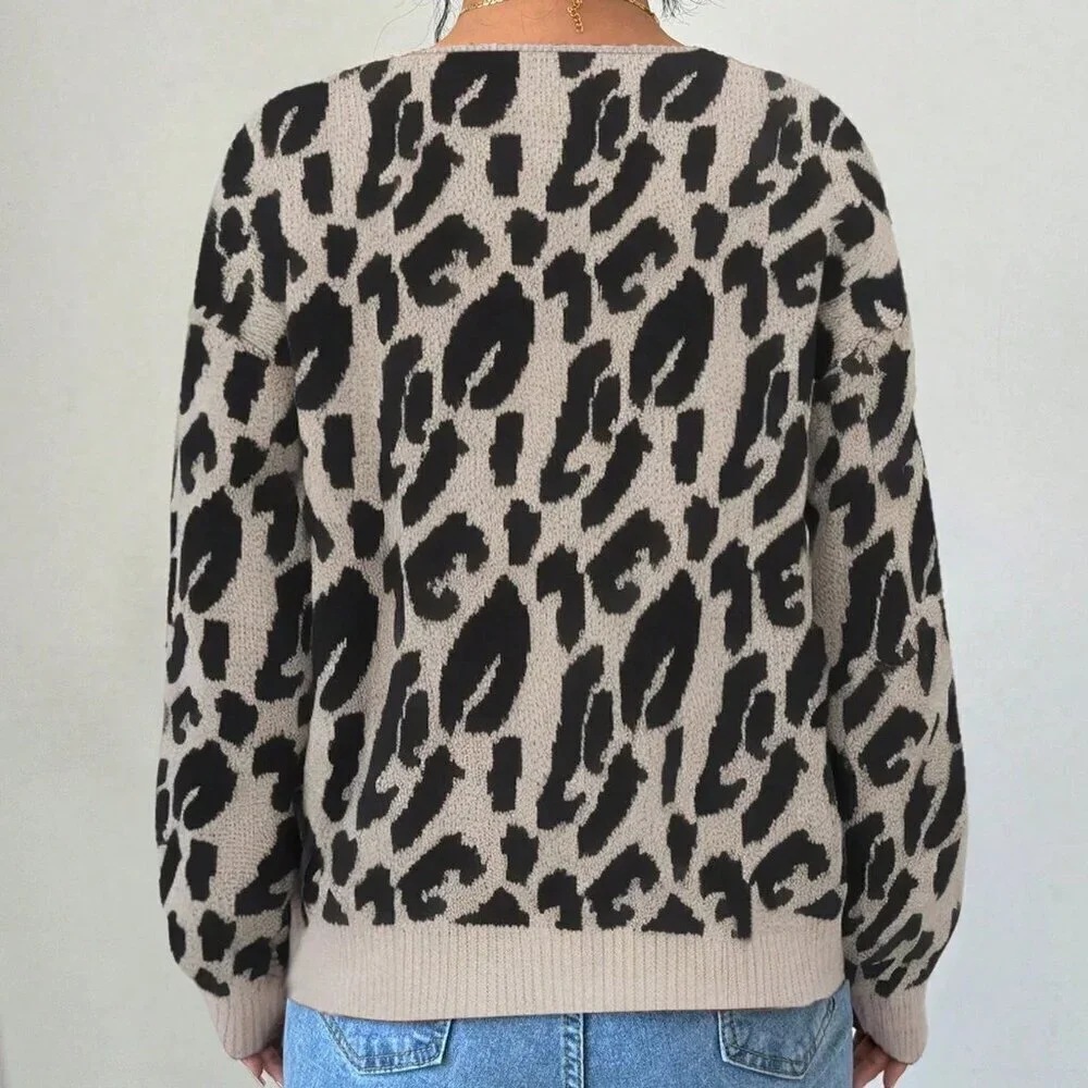 Casual Women's V-Neck Leopard Print Bow detailed Lantern Sleeve sweater top